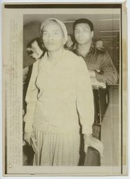 1975 Boxing MUHAMMAD ALI & Wife BELINDA Vintage Photograph FRANKFURT, GERMANY