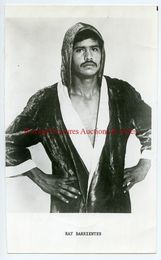 1977 Boxing RAY BARRIENTES Vintage Photograph