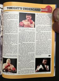 1997 OSCAR DE LA HOYA vs PERNELL WHITAKER On-Site Boxing Program FLOYD MAYWEATHER JR. 6th Pro Bout LAS VEGAS, NEVADA