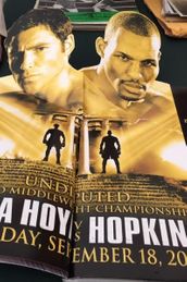 2004 OSCAR DE LA HOYA vs BERNARD HOPKINS Onsite Boxing Program w/ Bout Sheet 2004 OSCAR DE LA HOYA vs BERNARD HOPKINS Onsite Boxing Program w/ Bout Sheet