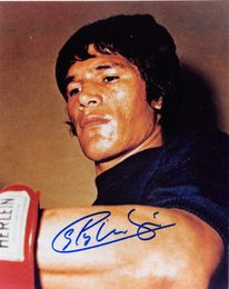 CARLOS MONZON (1942-1995) Signed Photograph MIDDLEWEIGHT CHAMPION HOF'er