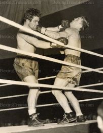 Freddie Mills vs. John Nilsson - Archive Photo - 1946
