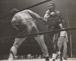 Jimmy Bivins vs. Melio Bettina - Archive Photo - 1945