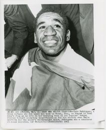 1963 LUIS RODRIGUEZ Vintage Boxing Photo WELTERWEIGHT CHAMPION HOF'er Wins Title