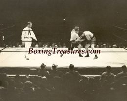 Unidentified Boxing Action - Archive Photo - c. 1930's-40's