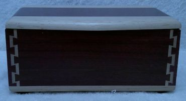 *BLOOD WOOD AND MAPLE (0223202602) *BLOOD WOOD AND MAPLE (0223202602)