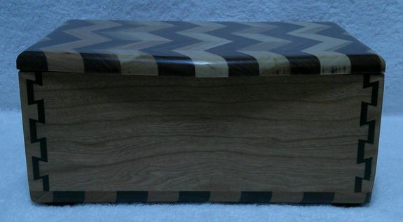 *TRINKET BOX CHERRY AND WALNUT (0224202601)