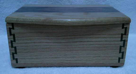 *TRINKET BOX, SOLID RED OAK AND WALNUT (0224202605)