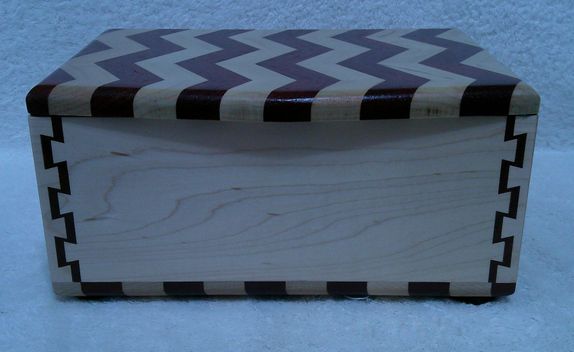 TRINKET BOX, MAPLE AND BLOOD WOOD (1003202502)