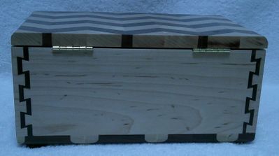 *TRINKET BOX, MAPLE AND WALNUT (0224202602)