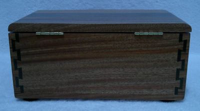 *TRINKET BOX MAHOGANY AND WALNUT (0225202604)
