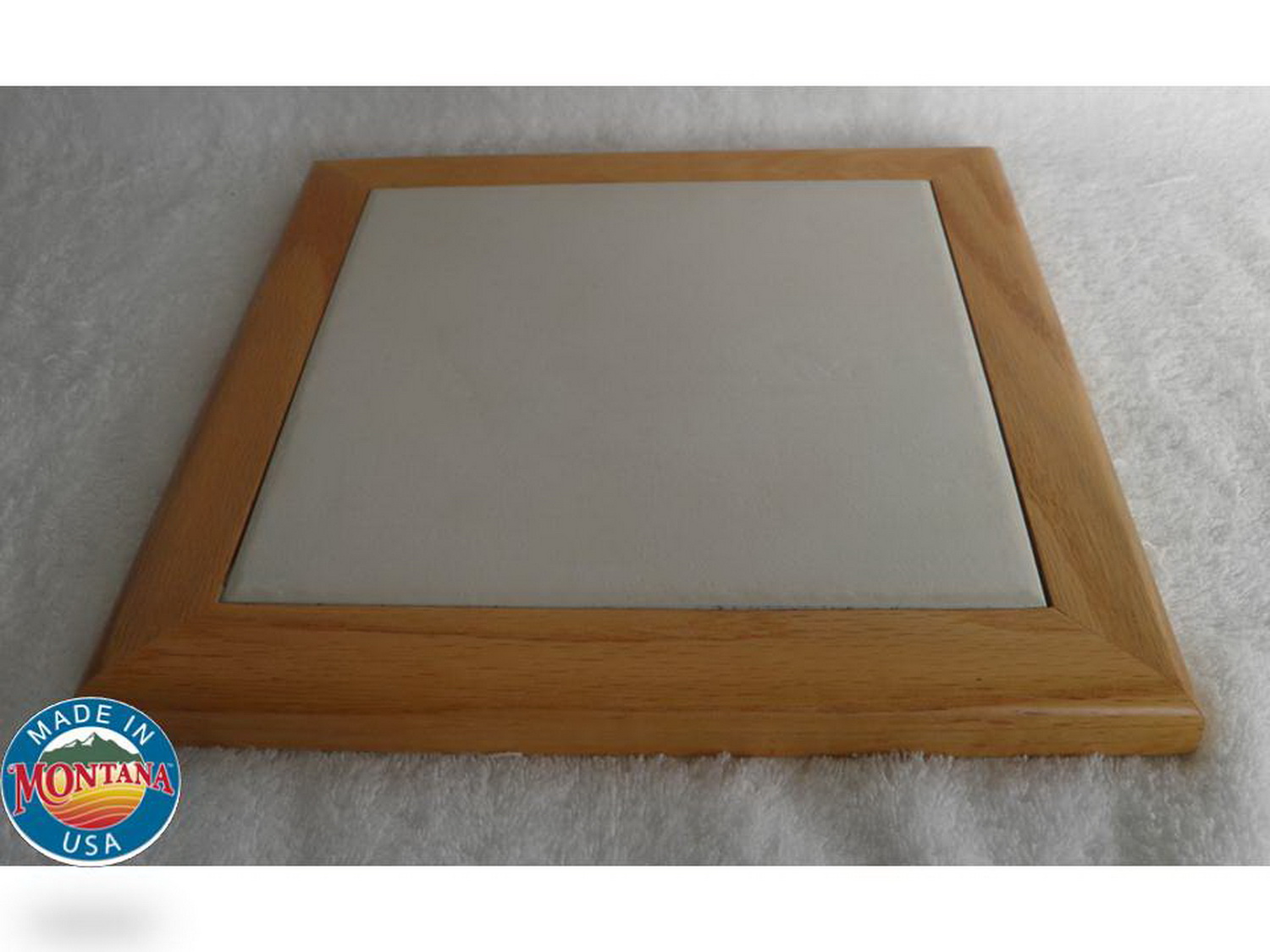 *TRIVET HOTPLATE WITH SOLID OAK TRIM. (0208201501)