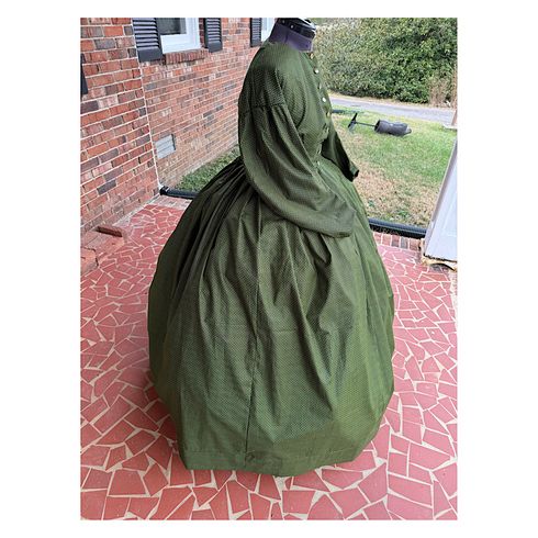 reproduction Green with Gold Simple day or Camp Dress 52
