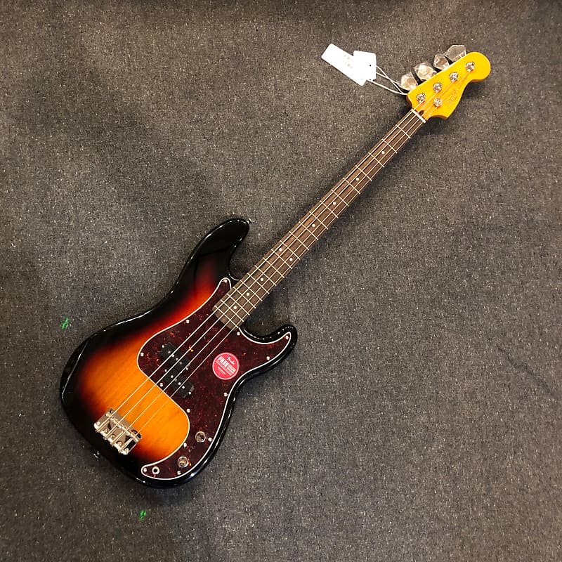 SQUIRE Classic Vibe 60s Precision Bass 3-Color Sunburst