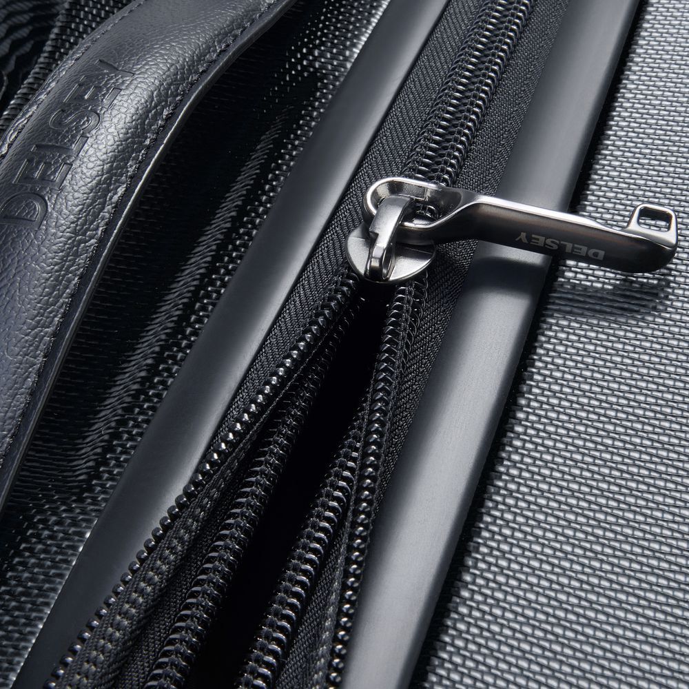 Delsey Chatelet Hard Air 21" CarryOn Spinner