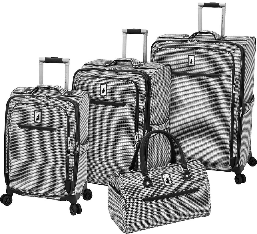 London Fog Luggage "Cambridge II" Softside 4Piece Set London Fog Luggage