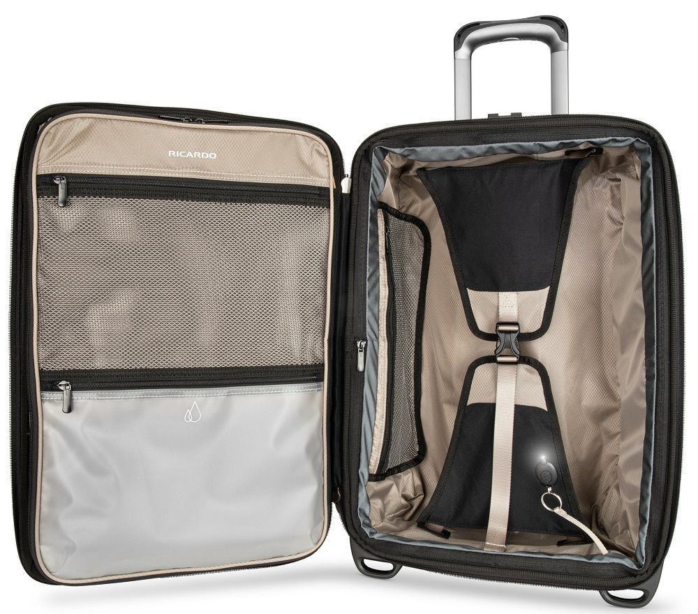 Ricardo Flight Essentials Softside CarryOn Ricardo Beverly Hills