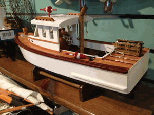 Wooden Lobster Boat Table Top