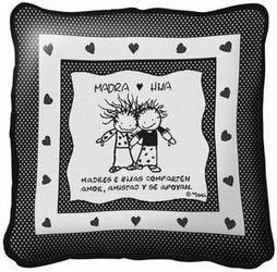 Mother Daughter Pillow in Spanish