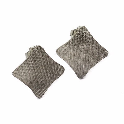 Checkered Rhombus Post Earring