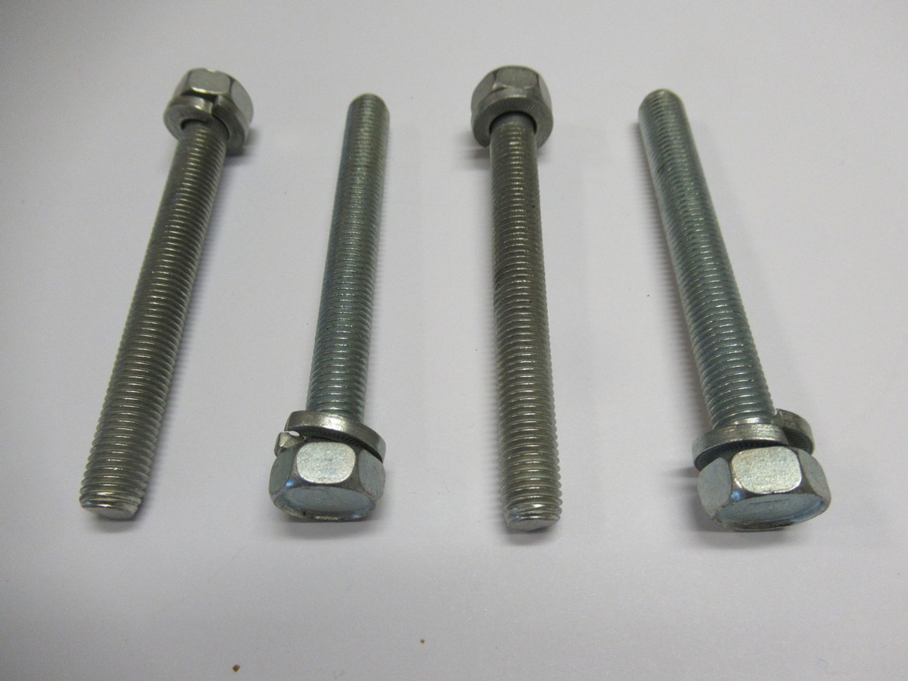 196566 289 HIPO Fan Spacer Mounting Bolts