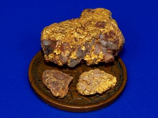 4.40 Gram Chunky Arizona Gold with Quartz (SOLD)