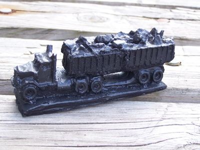 18 Wheel Coal Truck