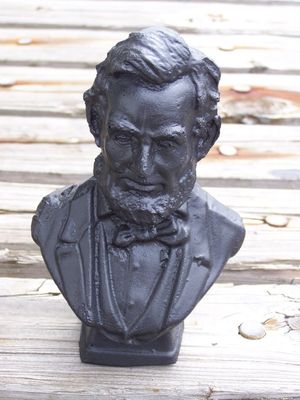 Large Abe Lincoln Bust