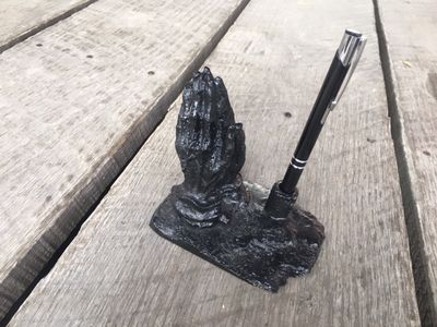 Praying Hands Desk Set