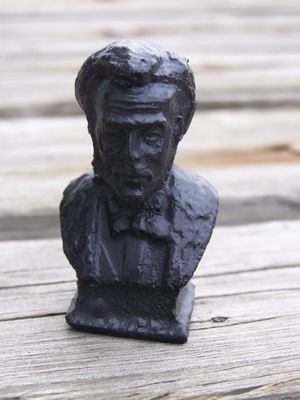 Small Abraham Lincoln Bust
