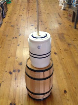 Stoneware 3 Gallon Butter Churn