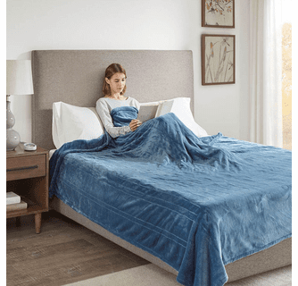 Beautyrest 100% Polyester Knitted Solid Microlight to Solid Microlight Heated Blanket - Twin