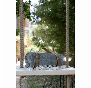 Poyet Motte Isabella Throw Blanket