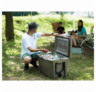 Snow Peak Hard Rock Cooler 40qt