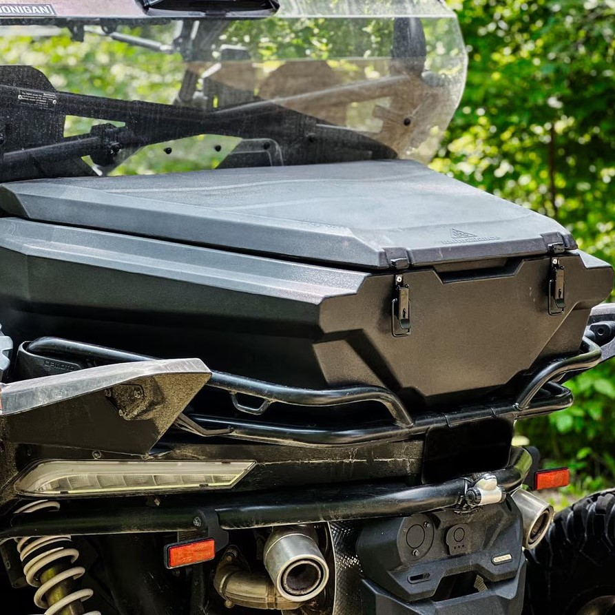 【THE MOZZ】Freddie Cargo Setup Adding Storage To Your CFMoto 950 Sport - Highlands Cargo