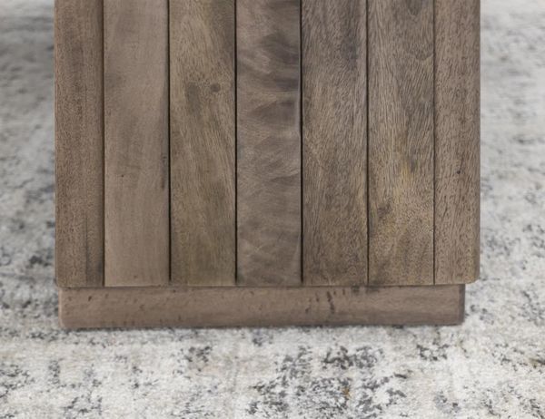 Mezquite 2 Drawer 4 Door Kitchen Island