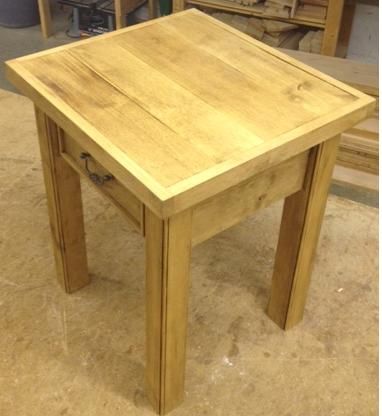 Rustic Alder 1 Drawer Side Table