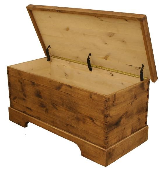 Rustic Alder Blanket Box