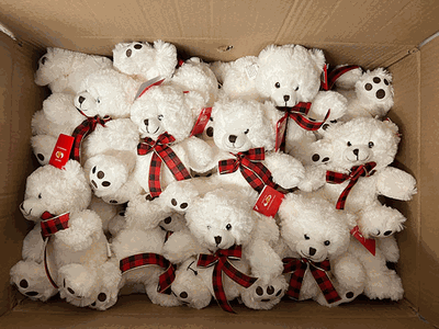 #FM3-7" CHRISTMAS CREAM BEARS (18 PCS/BOX, $5.56/PC)