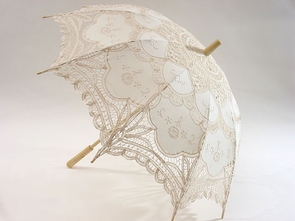 26 Inch Ivory Embroidered Lace Parasol