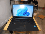 HP 15-ac048ca 15.6" Laptop CORE i3 200GB SSD 12GB WIN 11