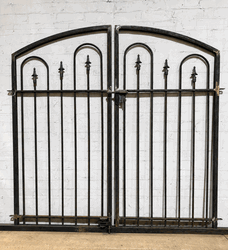 Decorative 4ft x 5ft Des Moines Center Divide Wrought Iron Double Gate