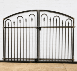 Decorative 4ft x 7.5ft Des Moines Center Divide Wrought Iron Double Gate