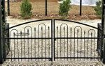 Metal Missoula Handmade 9' Wide Center Divide Gate