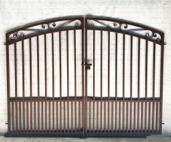 Metal Delavan Large Entrance 5't  Wide Gate