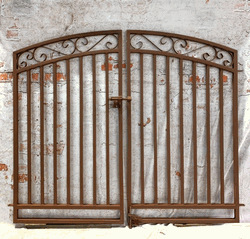Delevan Wrought Iron Center Divide Entry Gate 4ft x 6ft