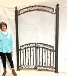 Metal Curly Arbor Gate Entrance - Arched Entry