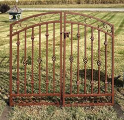 Wrought Iron Wilmington Double Entry Gate 4't x 5'w