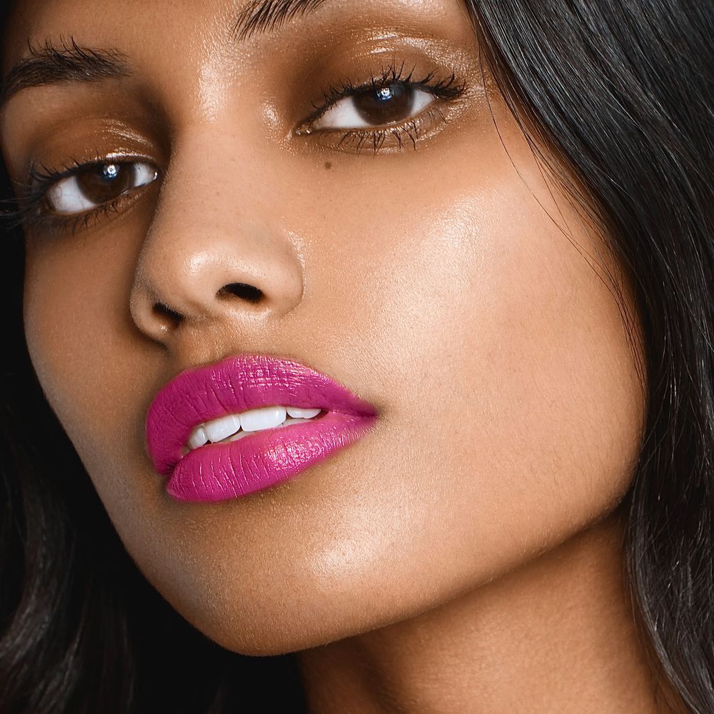 AJ CRIMSON Beauty Sultry + Matte Lipstick - Lydee Lyke
