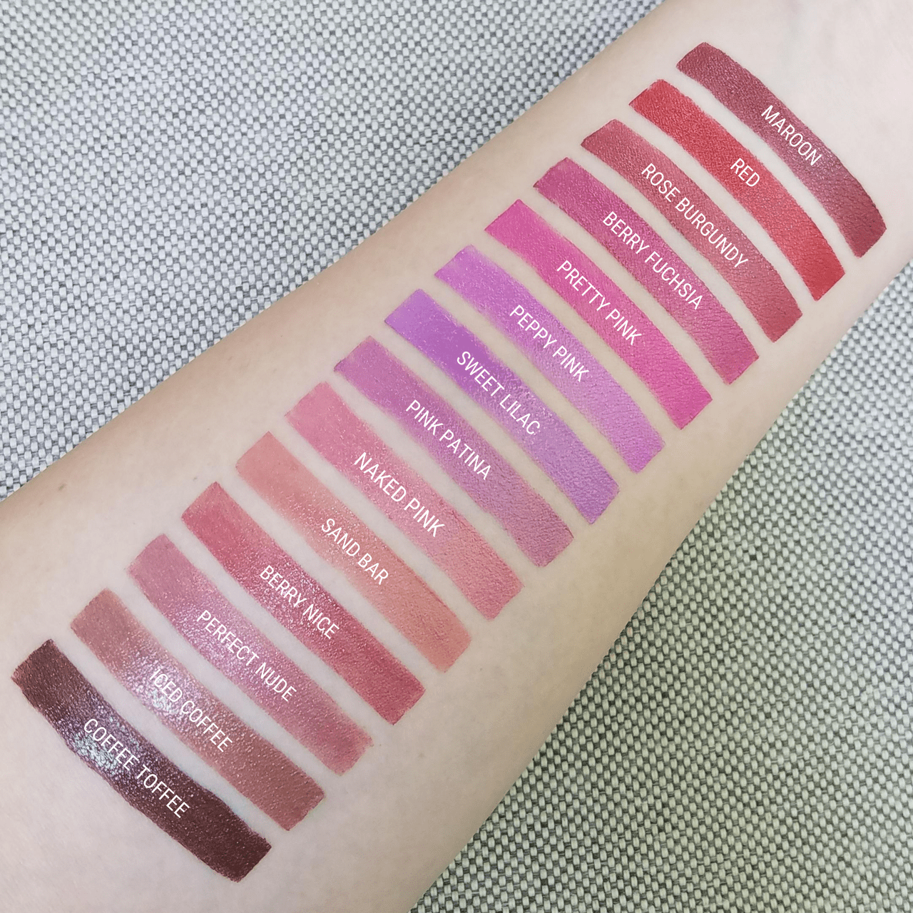 Aromi Beauty Natural Lipstick | Vegan + Cruelty-free - Ash Rose